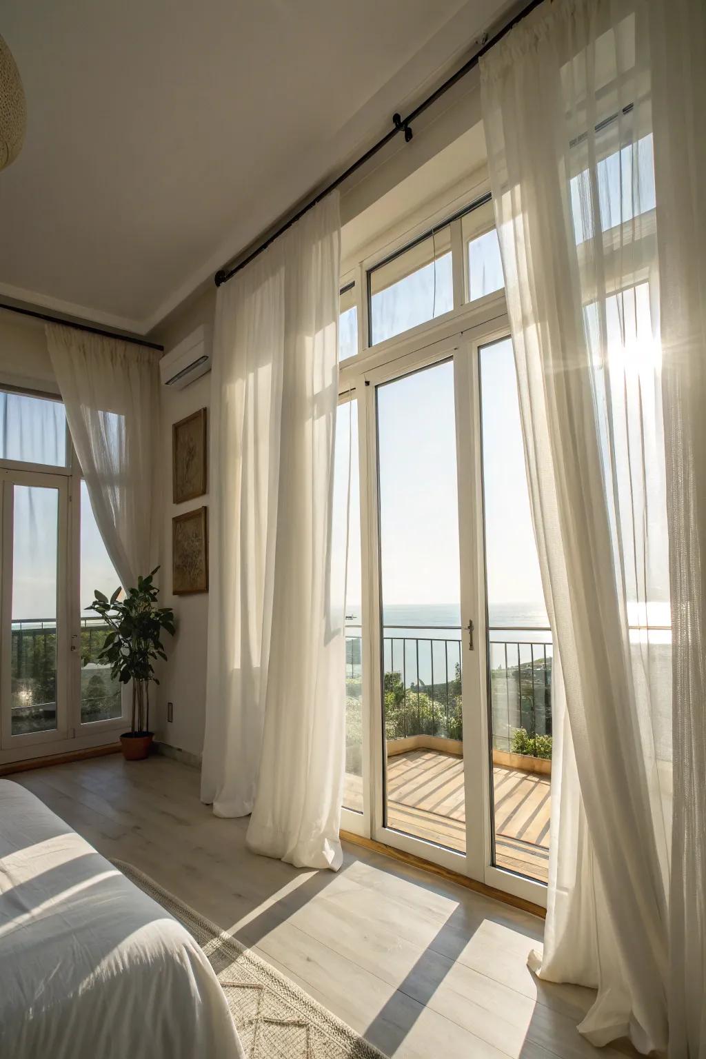 Daylight completely transforms a small apartment into a breezy escape.