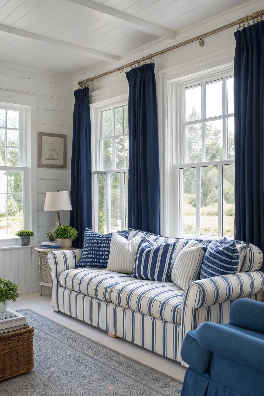 A drawing room decorated in traditional marine colors.