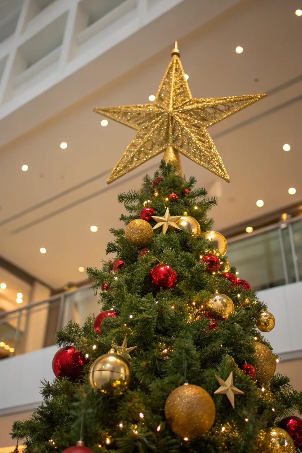 A gilded star jewel bestows a regal and celebratory aura upon the tree.