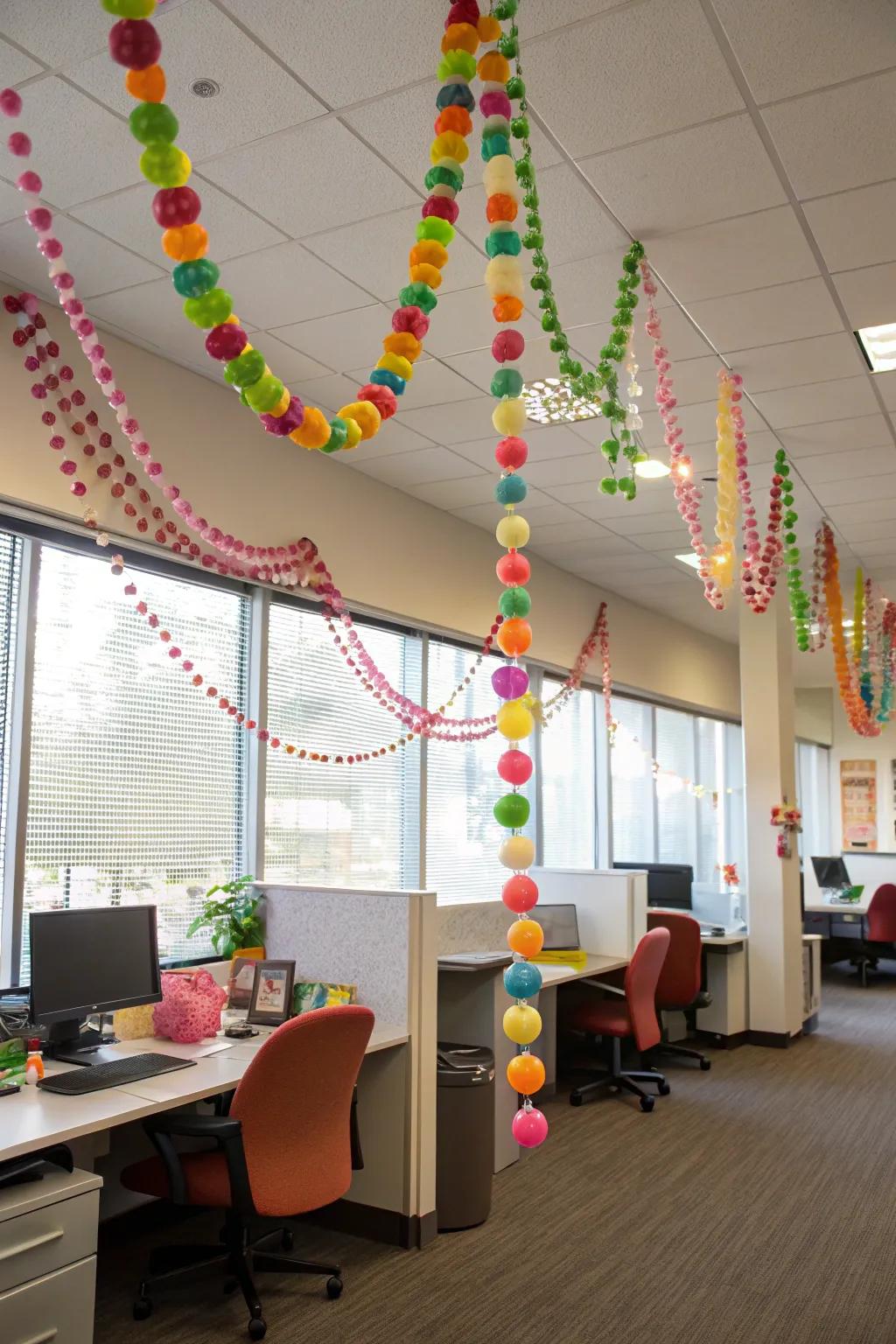 Confection garlands introduce a playful accent.