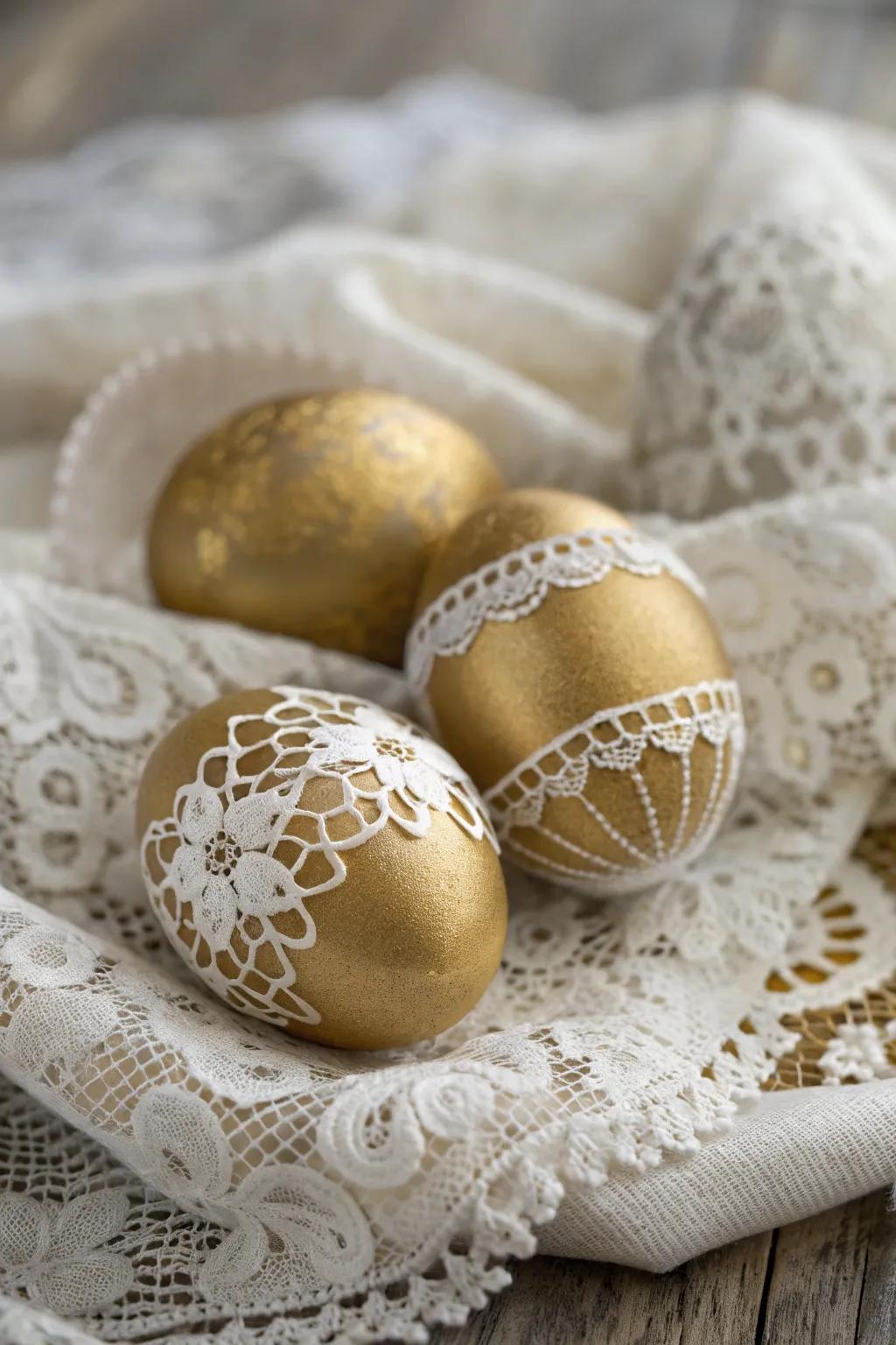 Gilded eggs with lacy imagery radiate a classic charm.