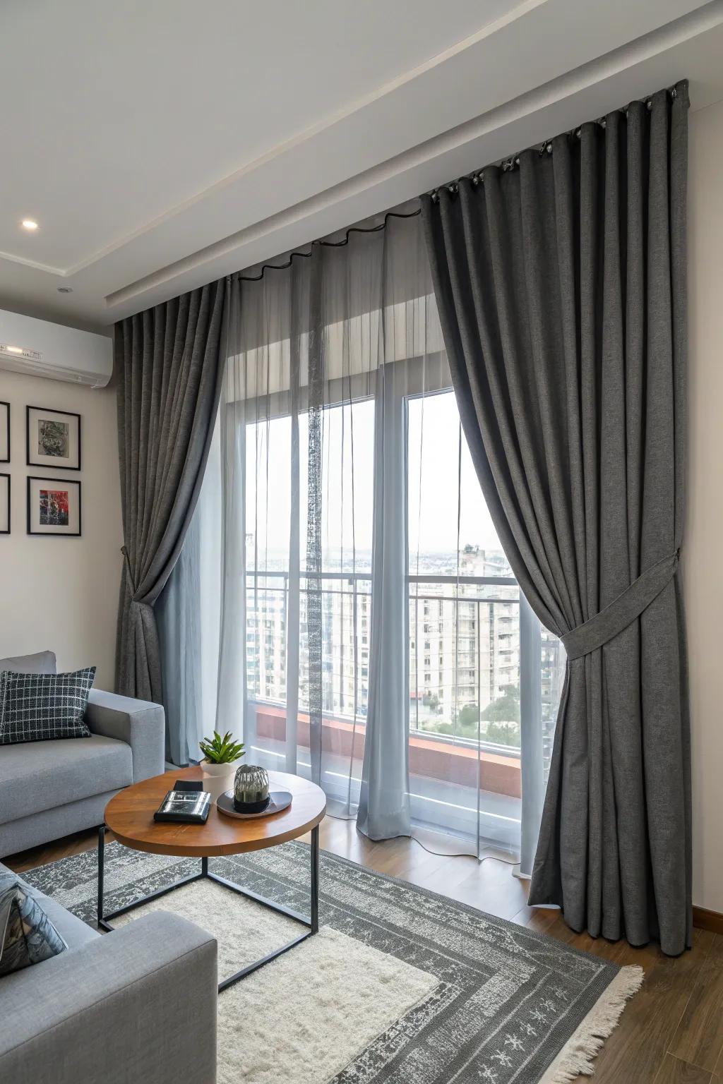 Stylish window coverings that enhance the space.