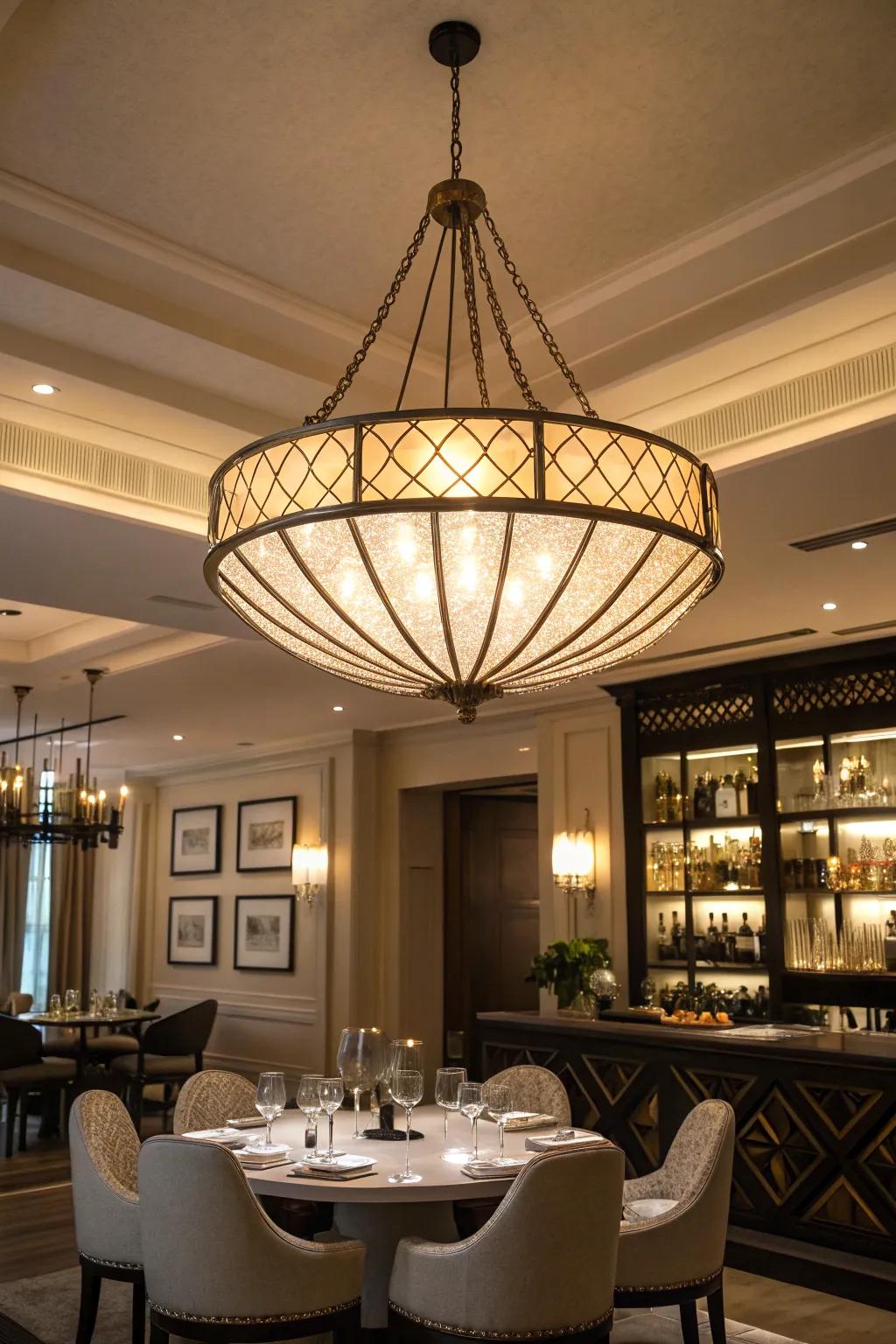 A space further enhanced by a striking light piece which naturally commands attention.