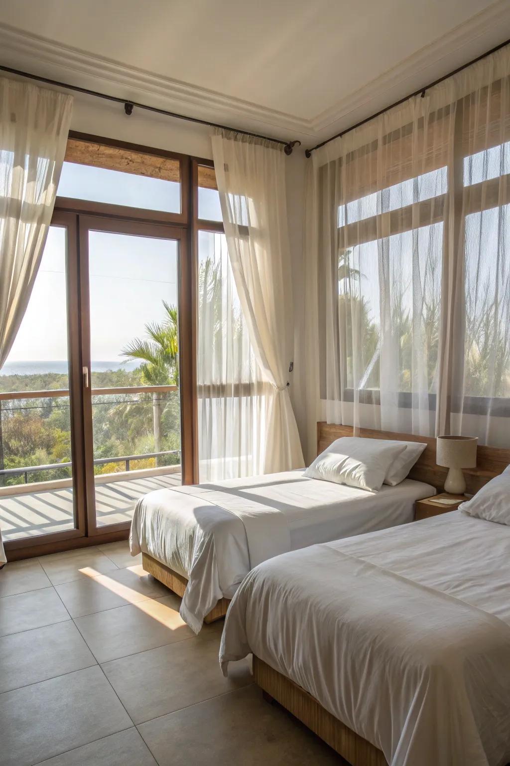 Sunlight improves the spaciousness of rooms.