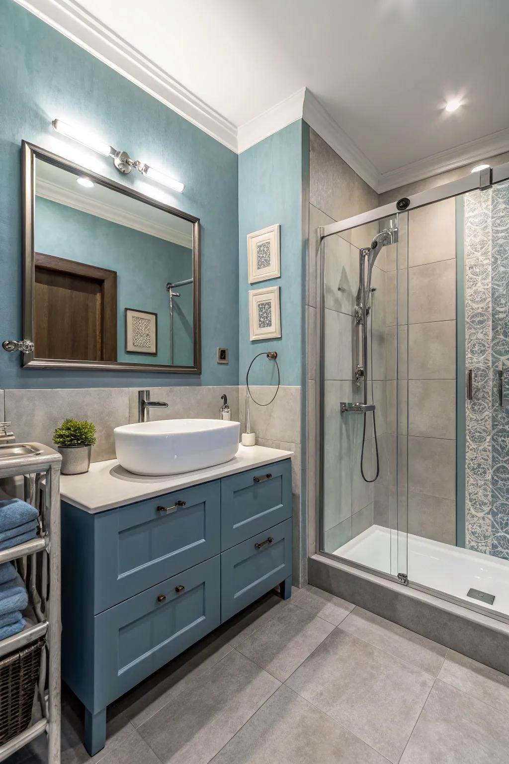 Blue and gray fashion a modern and harmonious bathroom design.