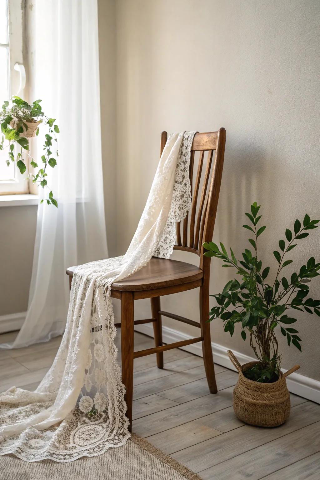 Transform your baby shower with vintage lace elegance: a touch of timeless charm for your special day.