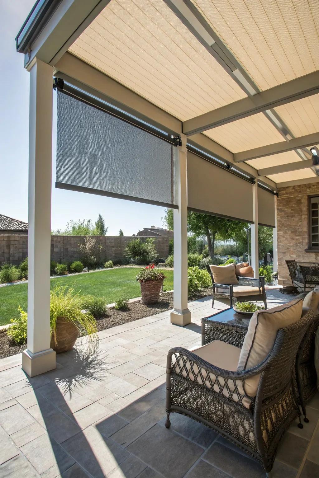 Retractable shades offer flexible sun protection on the lanai.