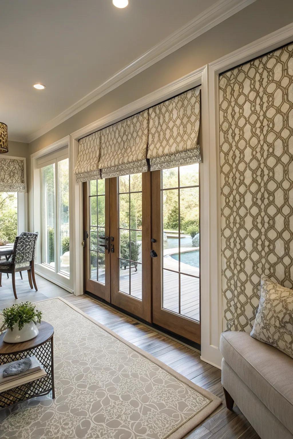 Customizable cloth sheets provide a personal touch.