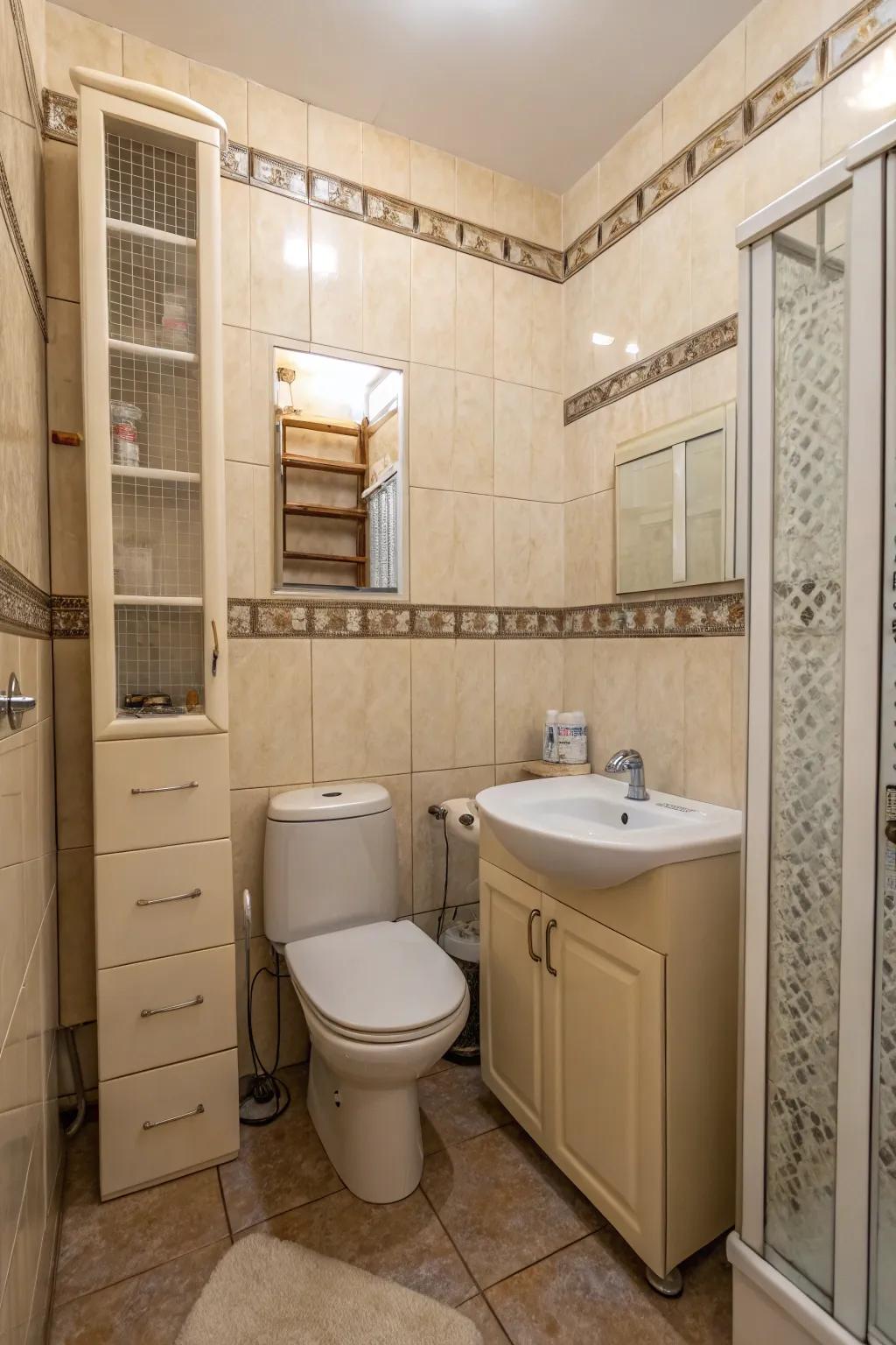 A vertically enhanced compact bathroom design.
