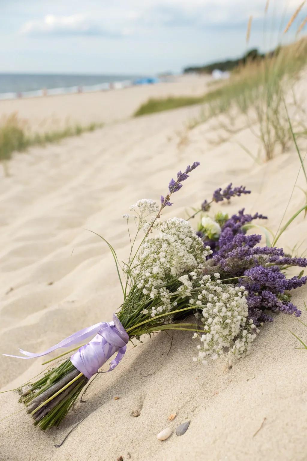 Soft whispers, a bouquet that conjures fairy tales on the beach.