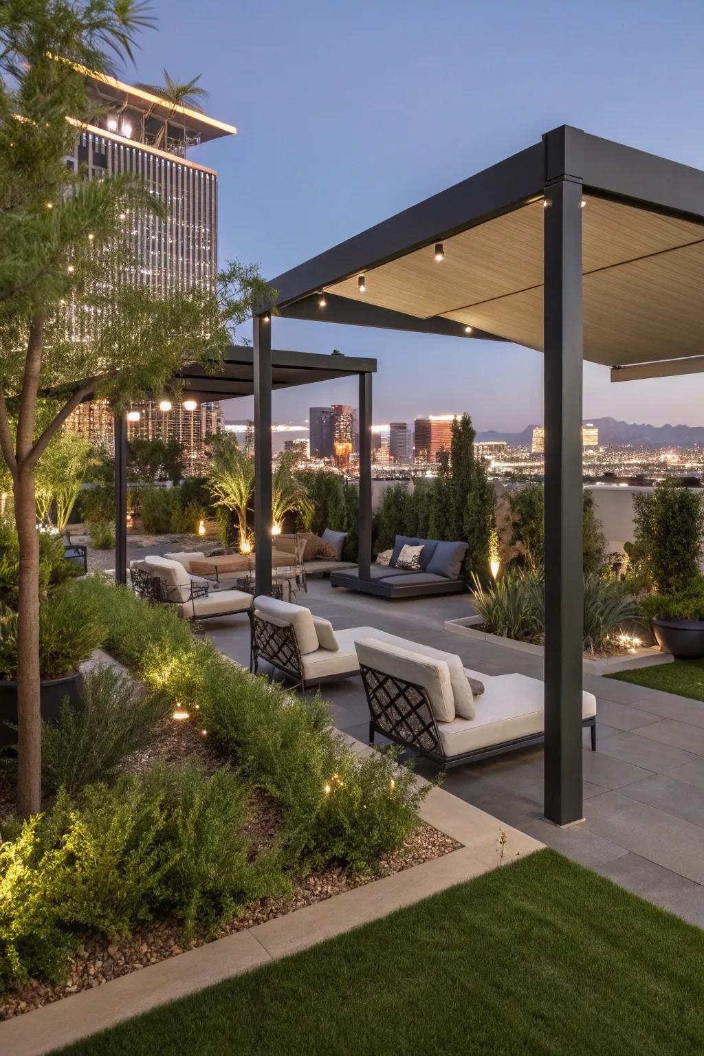 Up-to-date sheltering frameworks in a Las Vegas backyard.