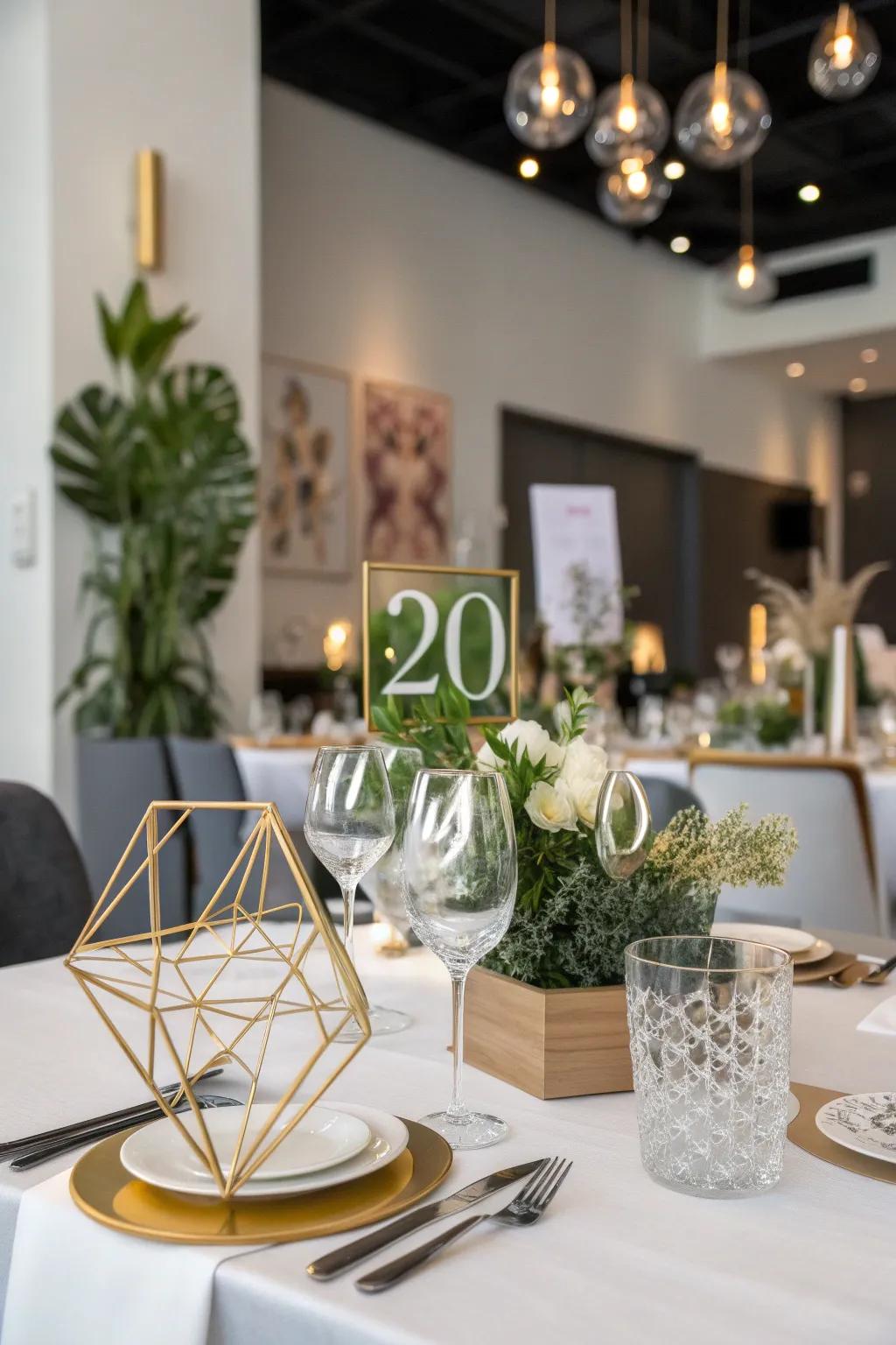 Symmetrical forms introduce a current, artistic highlight to your tables.