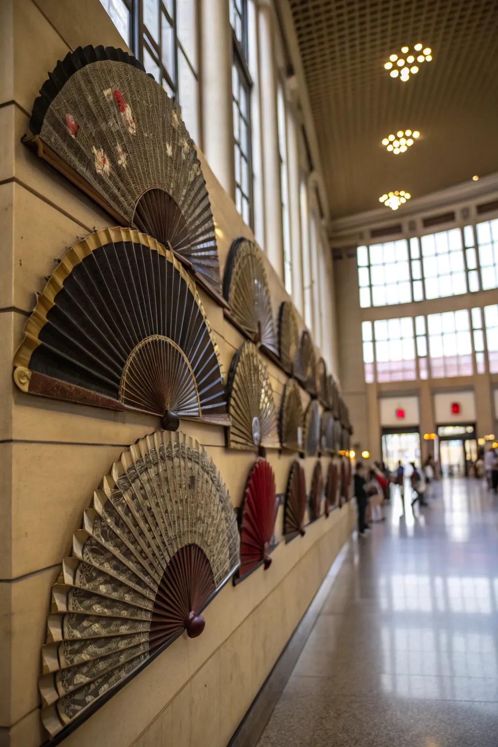 A multi-fan arrangement maximizes the impact of turkey fans.