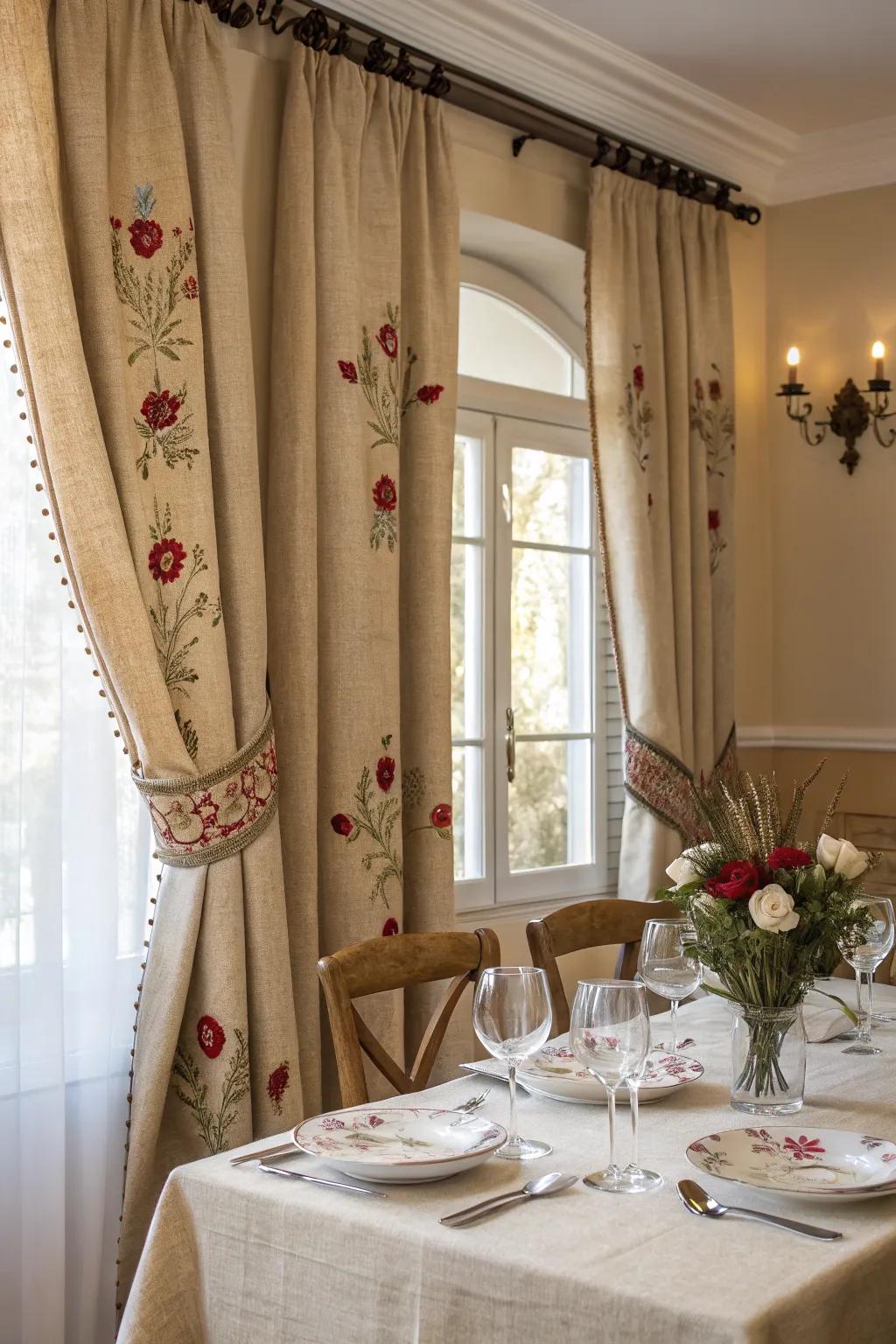 Embroidered sackcloth drapes let you show off your personal charm.