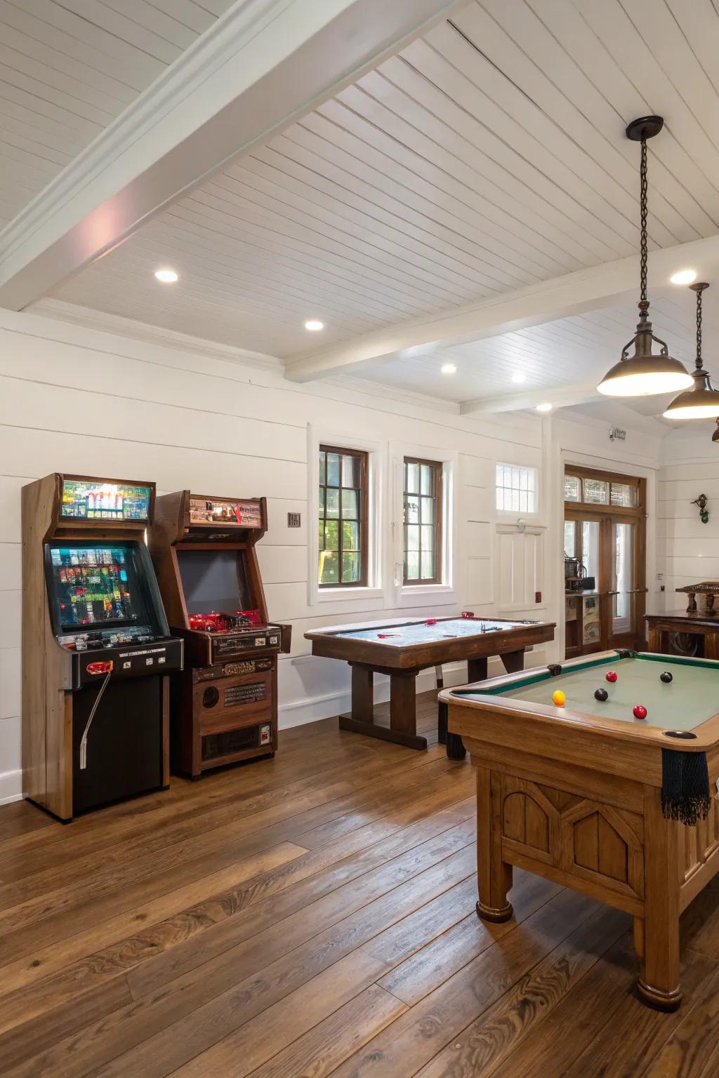 A tidy, natural appearance is achieved when wooden elements are paired with walls.