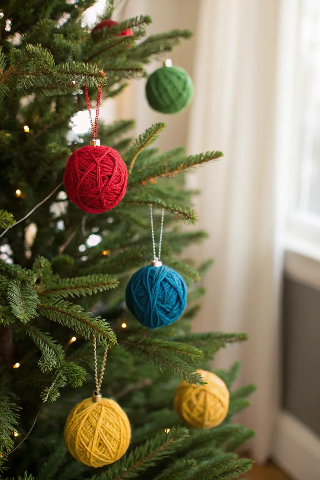 Cozy yarn ball ornaments adding warmth to the holiday decor.