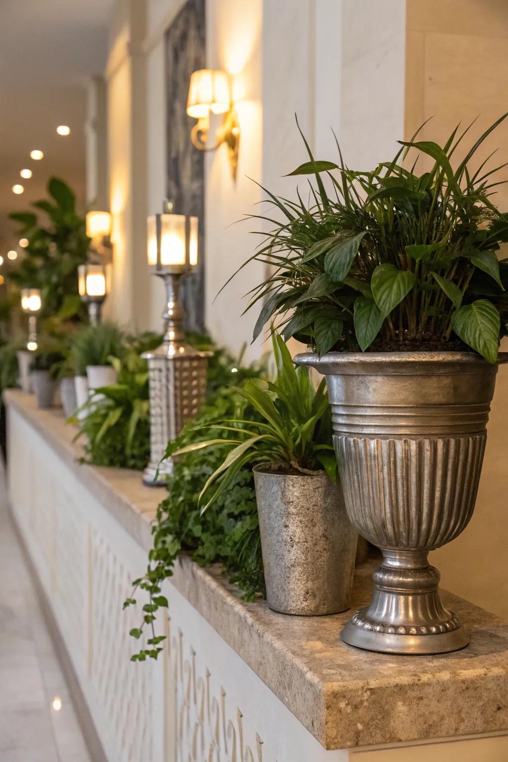 Metallic embellishments append a nuance of refinement to this plant ledge.