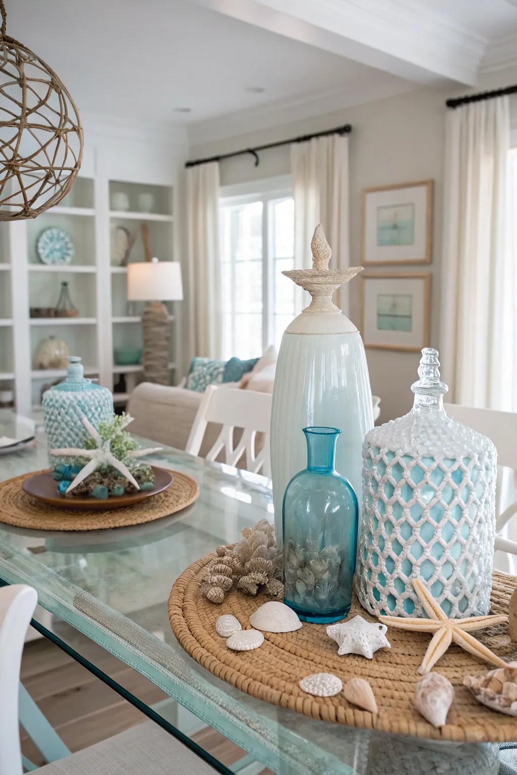 Vitreous elements enhance light and maintain an airy feel.