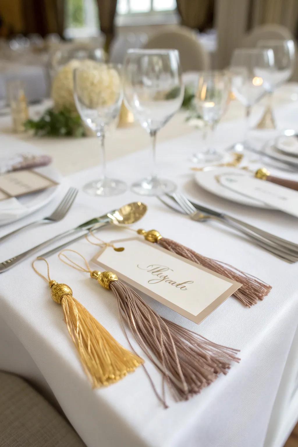 Fringe-accented place cards add an opulent layer to your dinner celebrations.