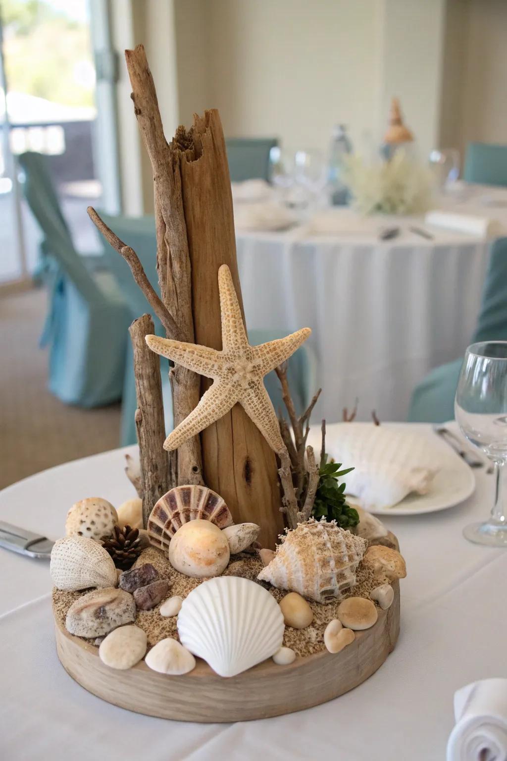A beachy centerpiece brimming with coastal charm.