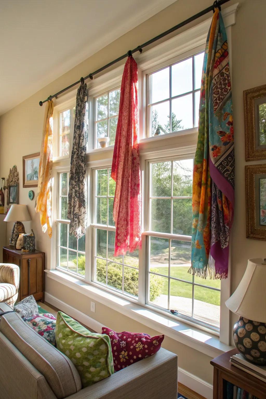 Varied look with mixed drapes.