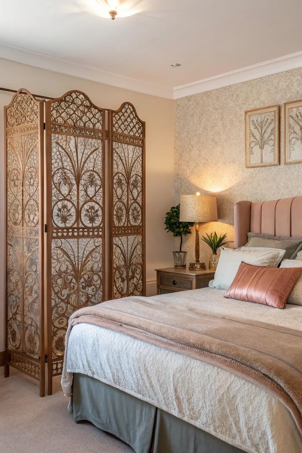 An heirloom blush-tone screen for sophisticated character.