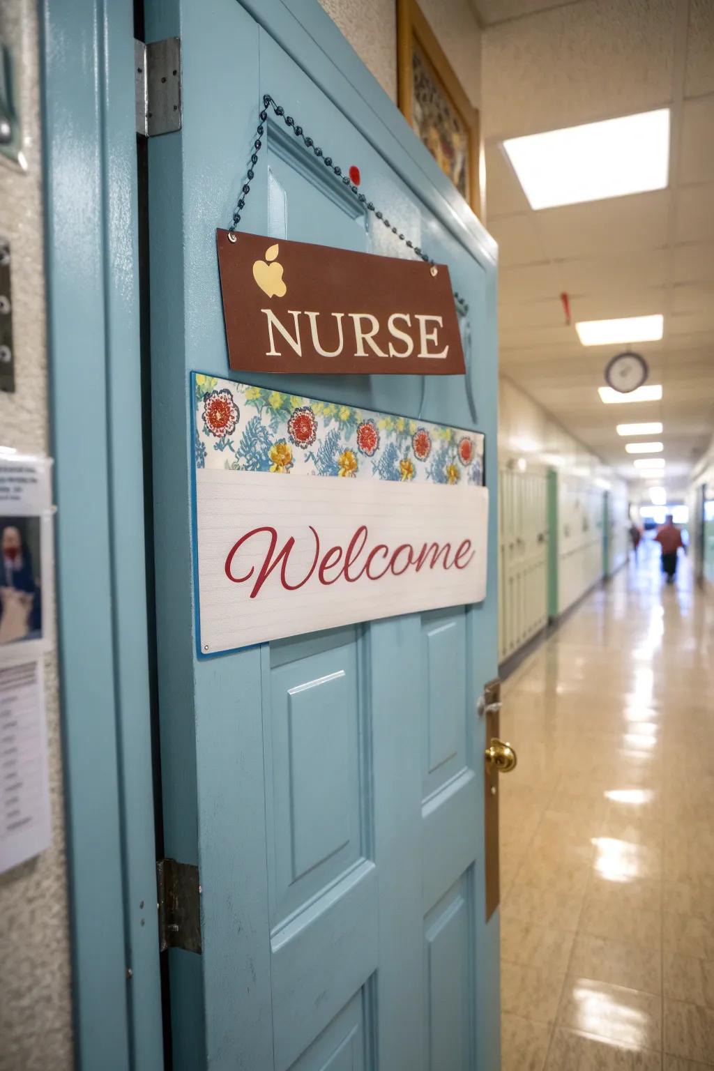 A unique accent on the school clinic entrance through a welcome display.