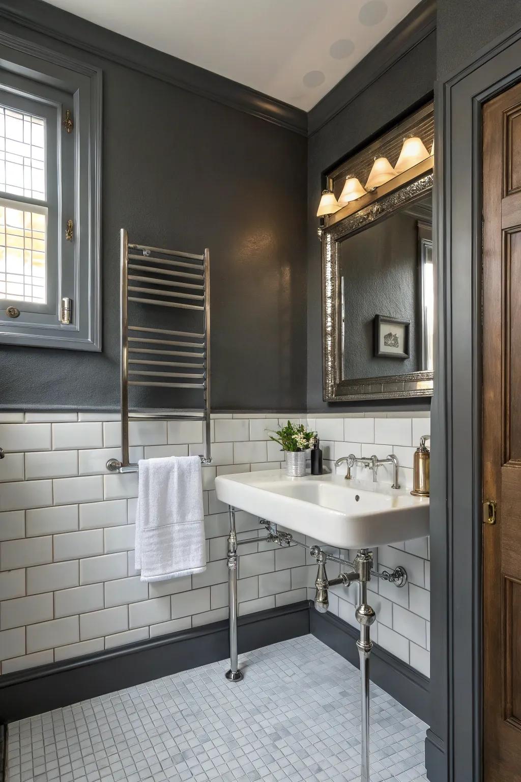 Slate grey walls impart depth and theatricality to this fashionable bathroom.