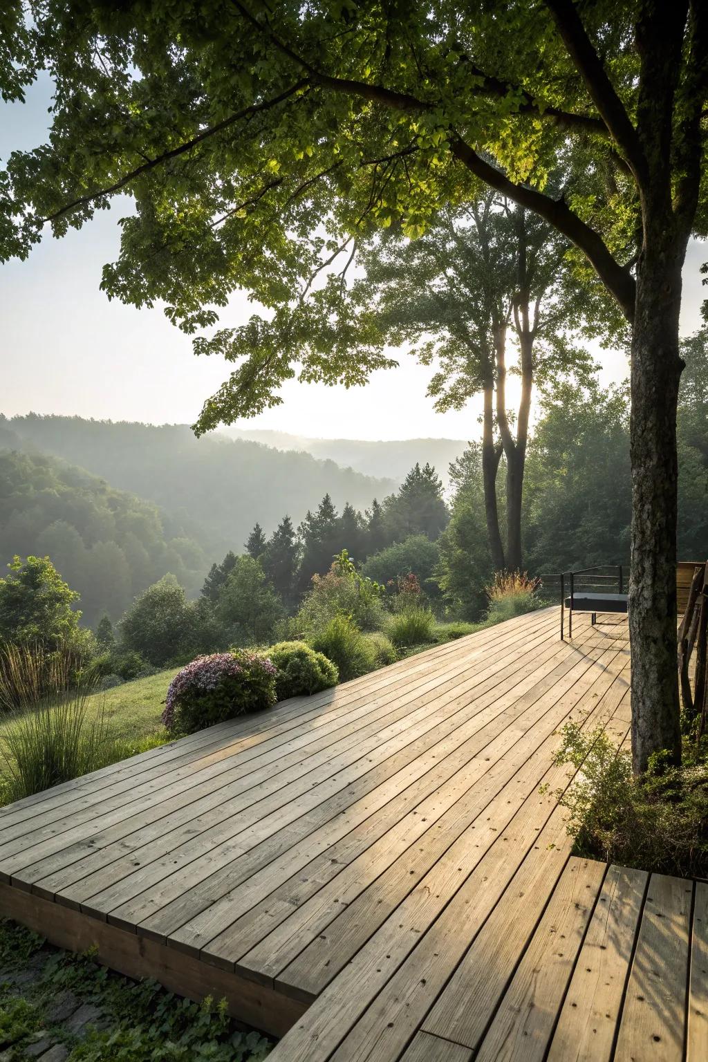 A deck design that pulls in natural materials for a comforting, appealing vibe.