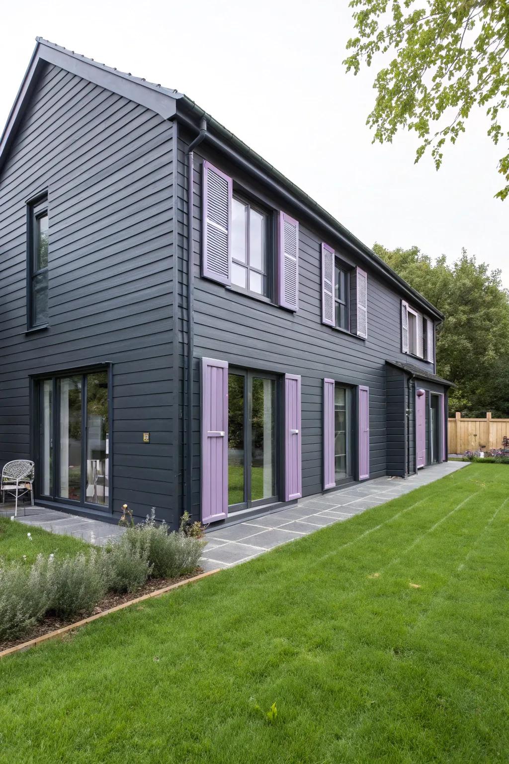 Dark ash grey meets soft hues for a cheerful yet contemporary look.