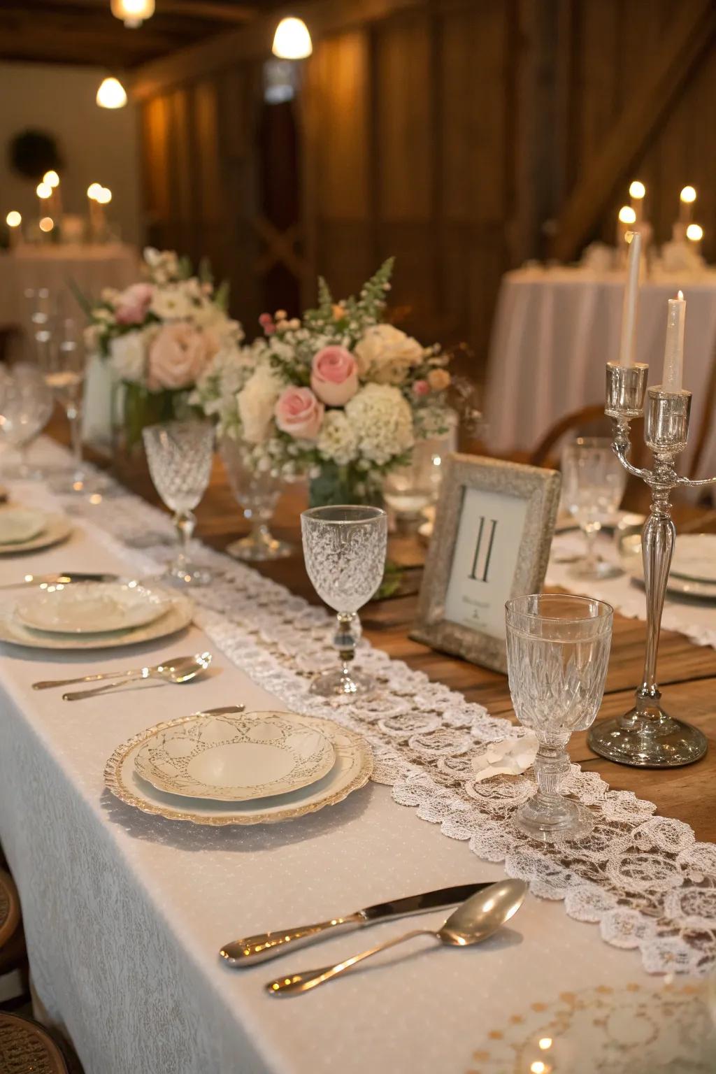 Mesh appends age-old allure and polish to your prom tables.