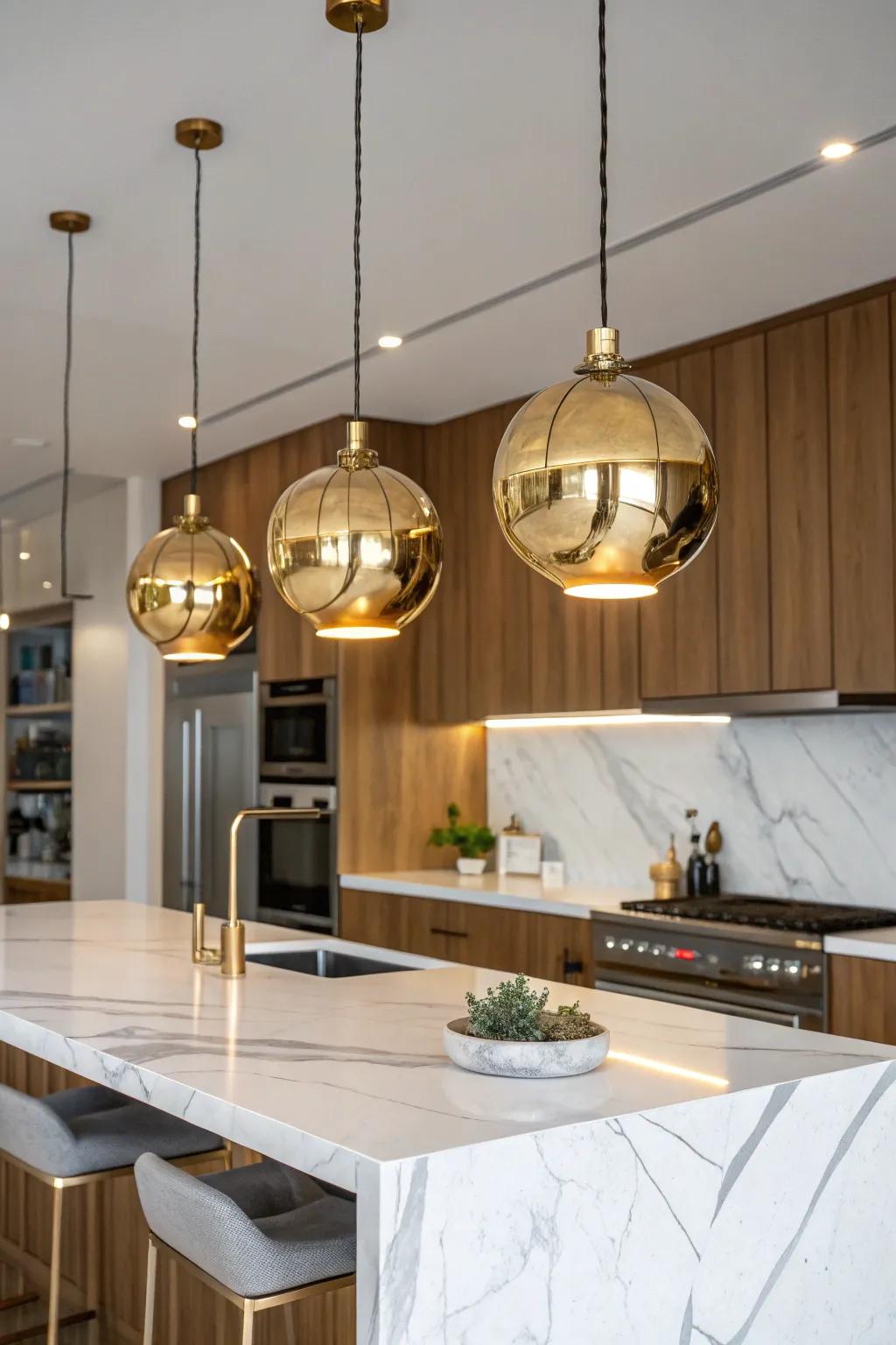 Gilded illumination apparatuses introduce warmth and emphasis to your cooking area.
