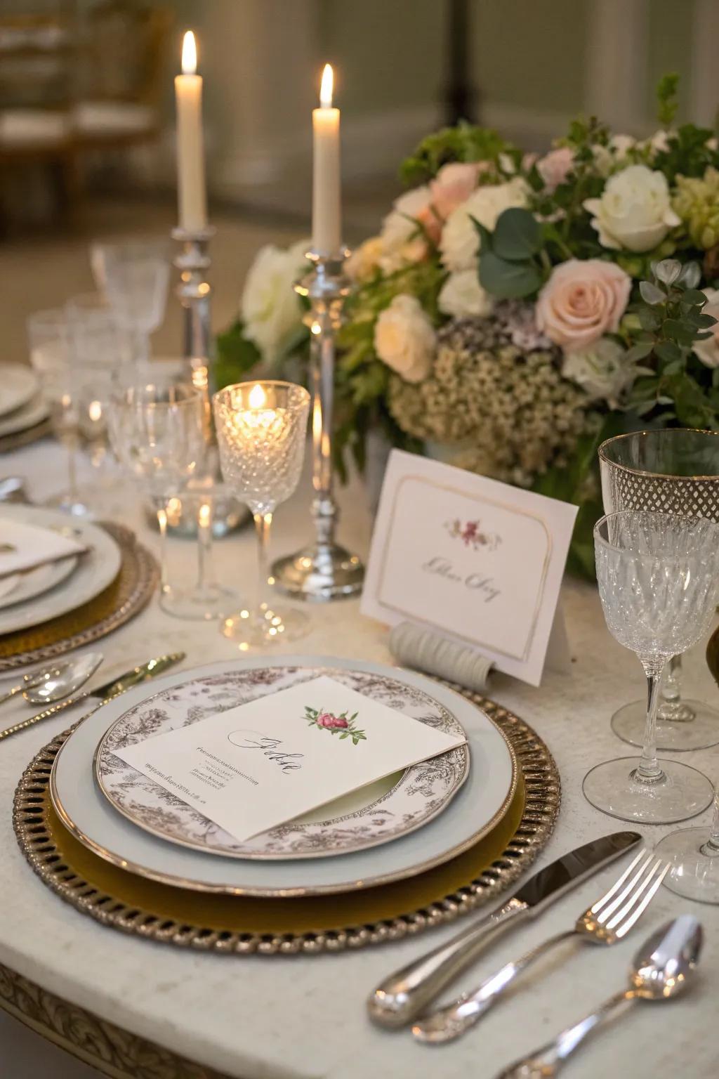 Sophisticated place settings to add a personal touch