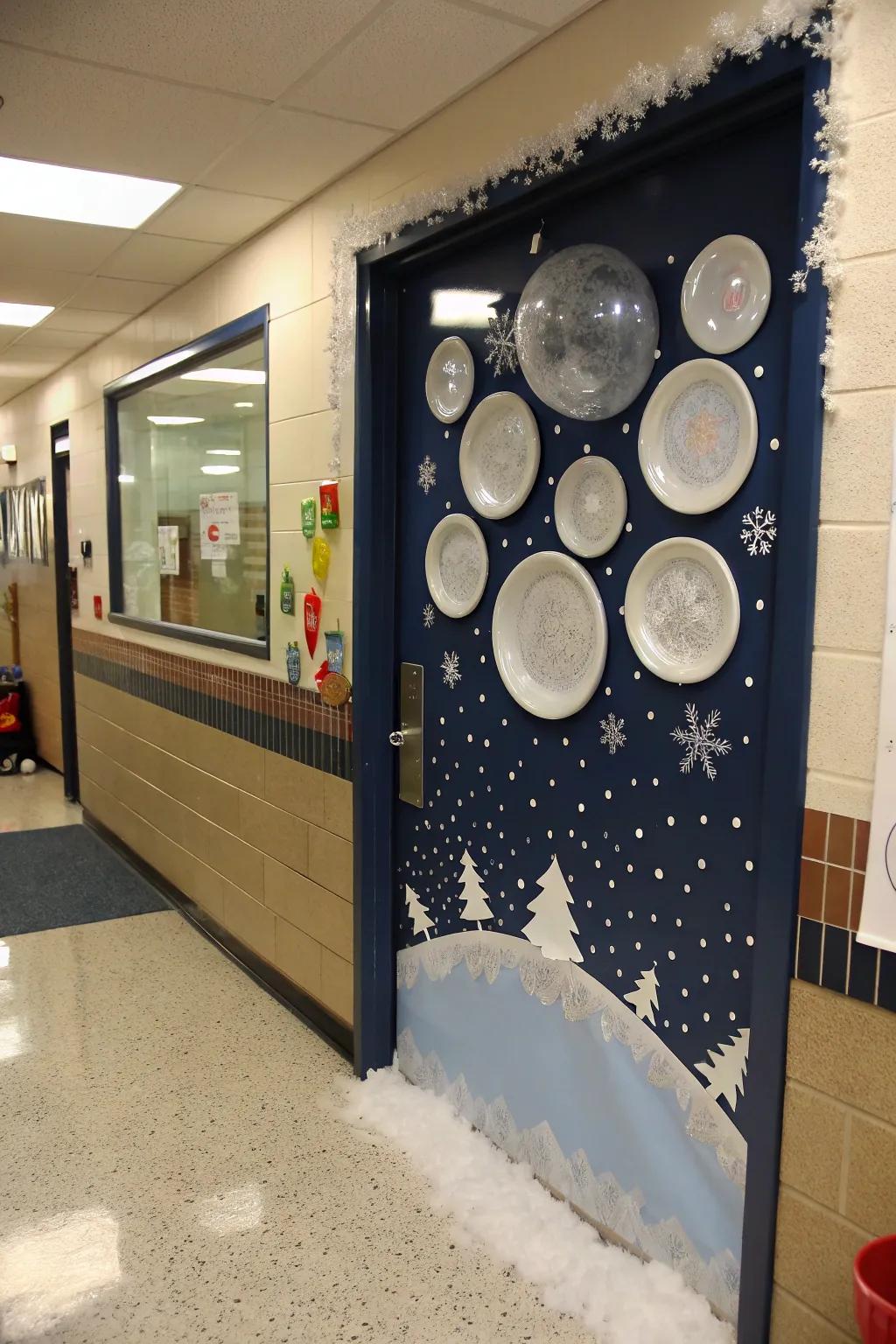 A three-dimensional crystalline sphere imparts depth to this yuletide portal.