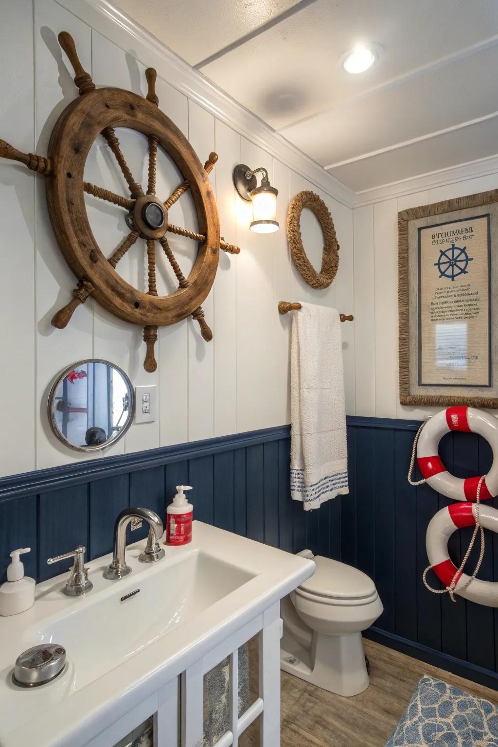 A vessel window mirror for that genuine cruise ship impression.