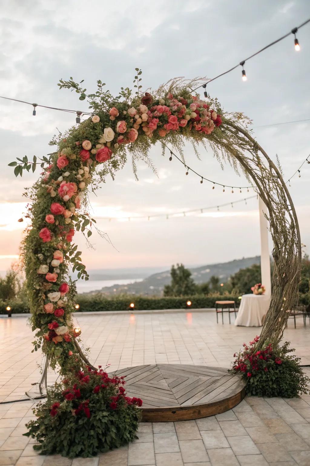 A round arch that beautifully symbolizes eternity and union.