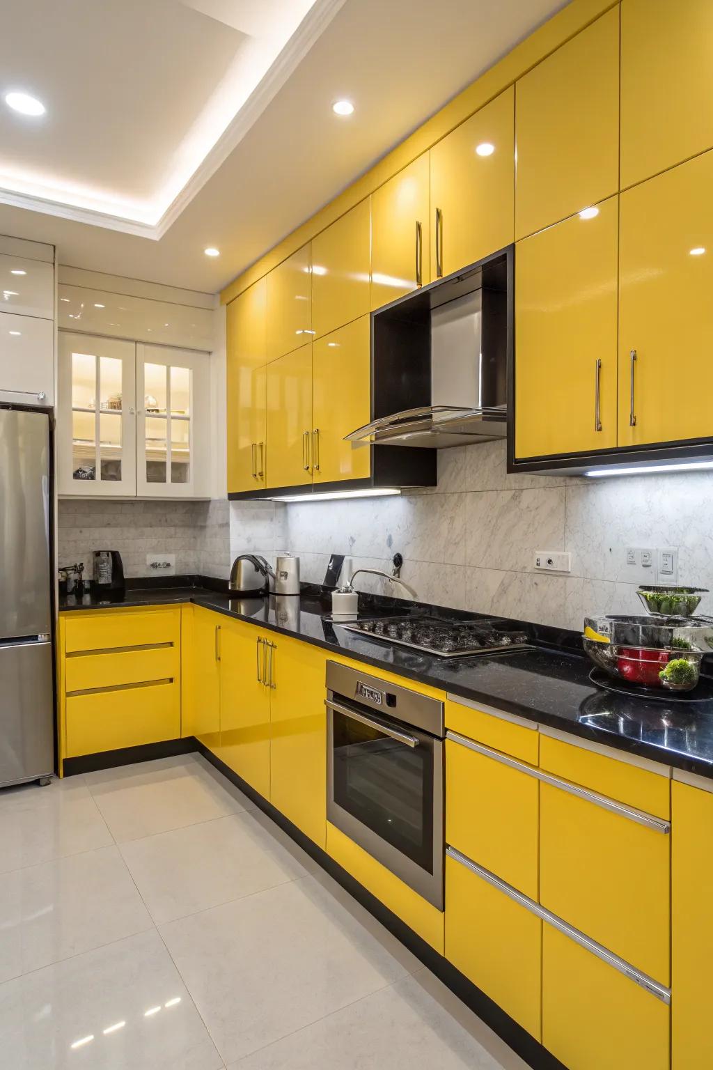 Striking contrast with yellow and dark in a modern kitchen.