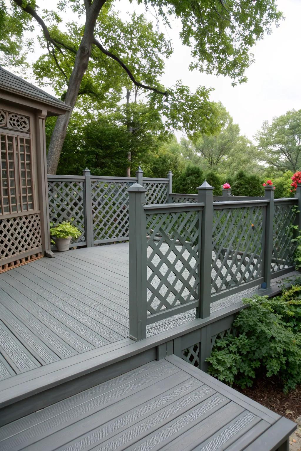 Lattice railings boosting privacy on a grey patio.
