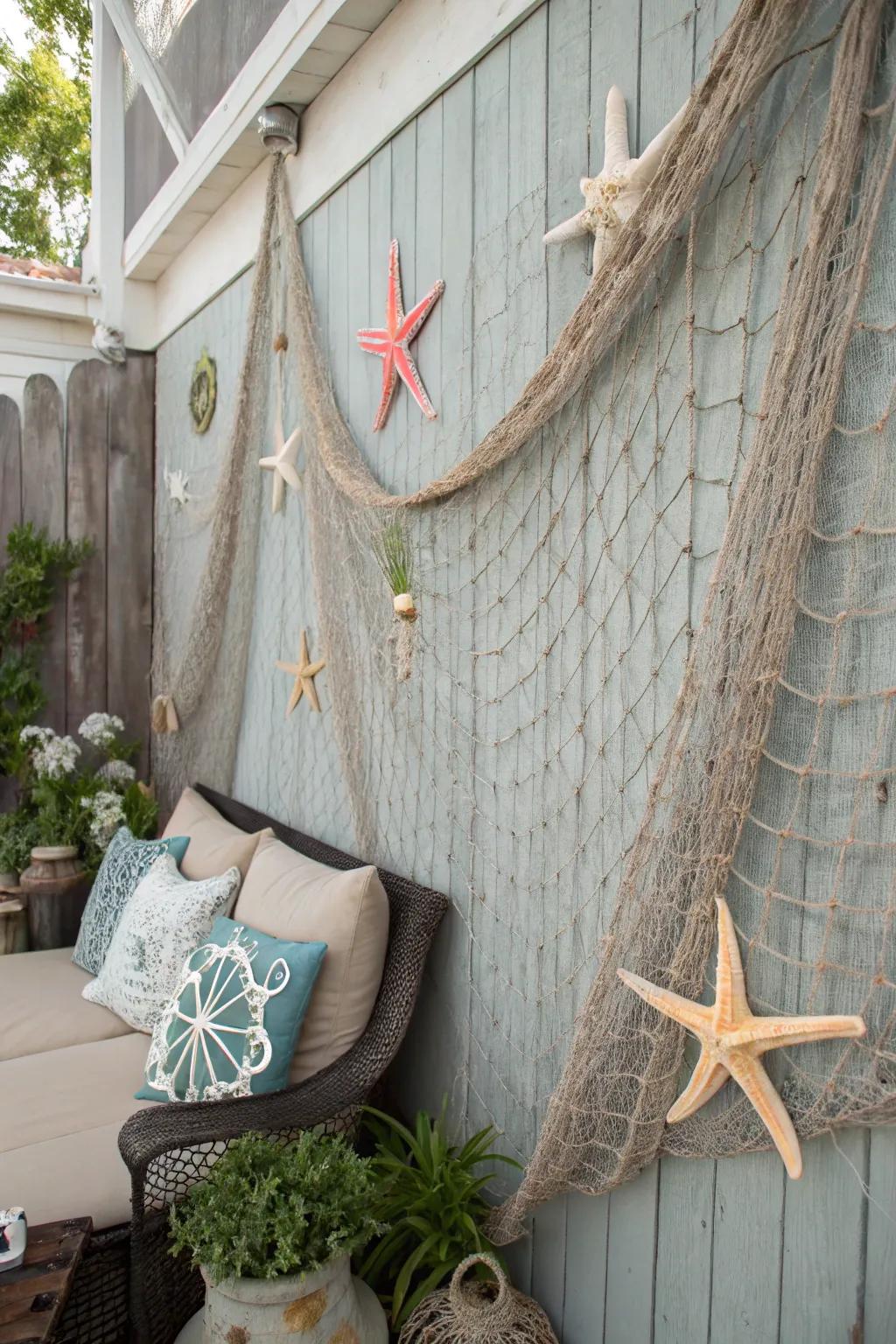 A sea star-adorned backdrop suited for memorable photos.