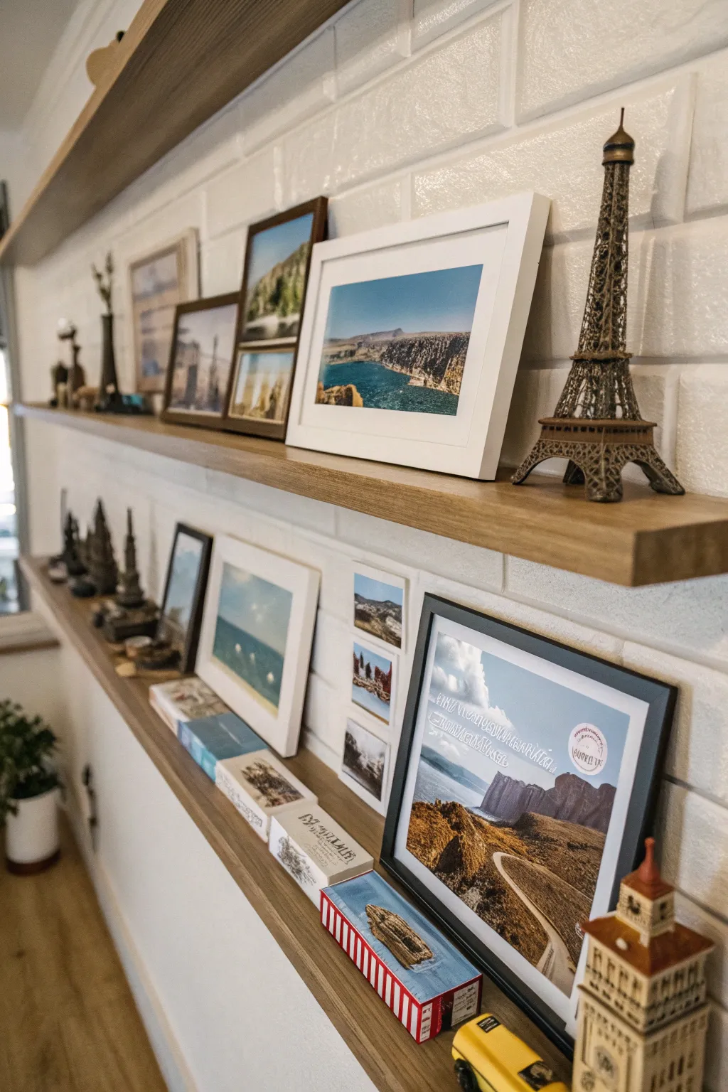 Chic Photo Ledge Ideas to Showcase Your Memories